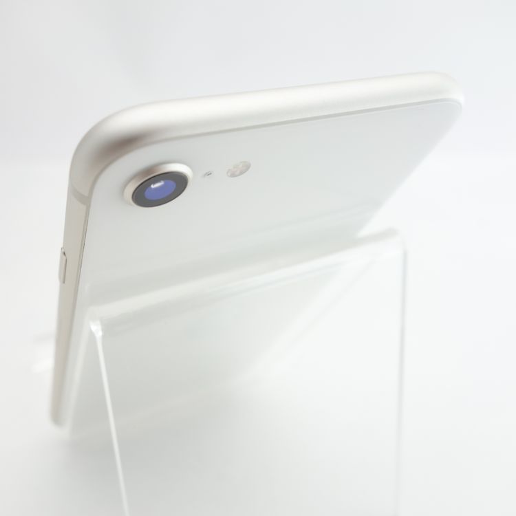 ��SIM�ե꡼��iPhoneSE3 64GB �������饤�� ����100�� �������¡�