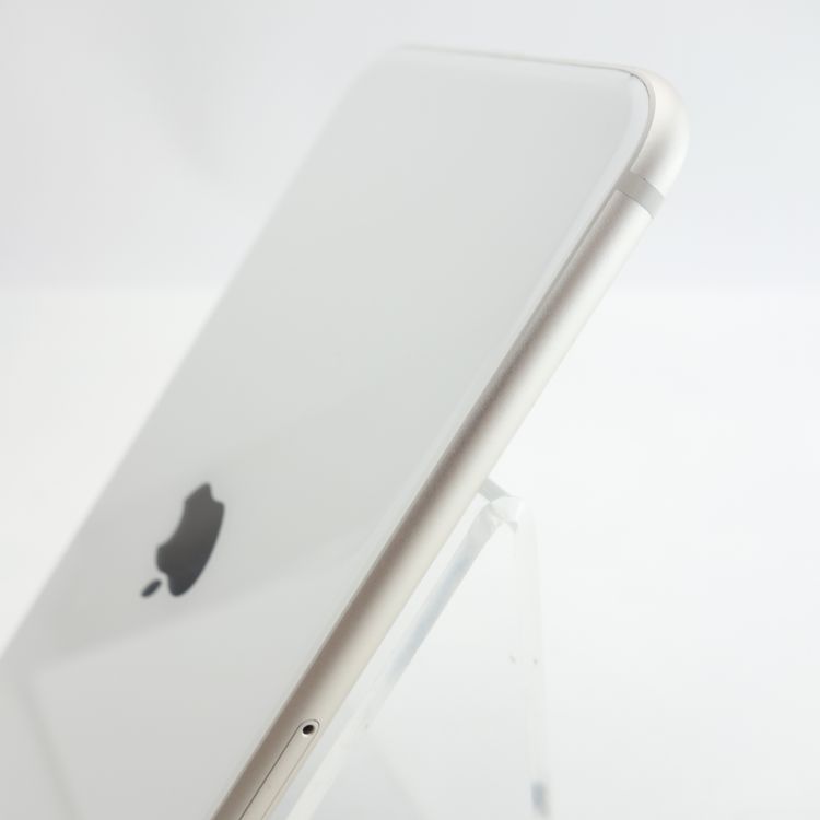 ��SIM�ե꡼��iPhoneSE3 64GB �������饤�� ����94�� Apple���ȥ���