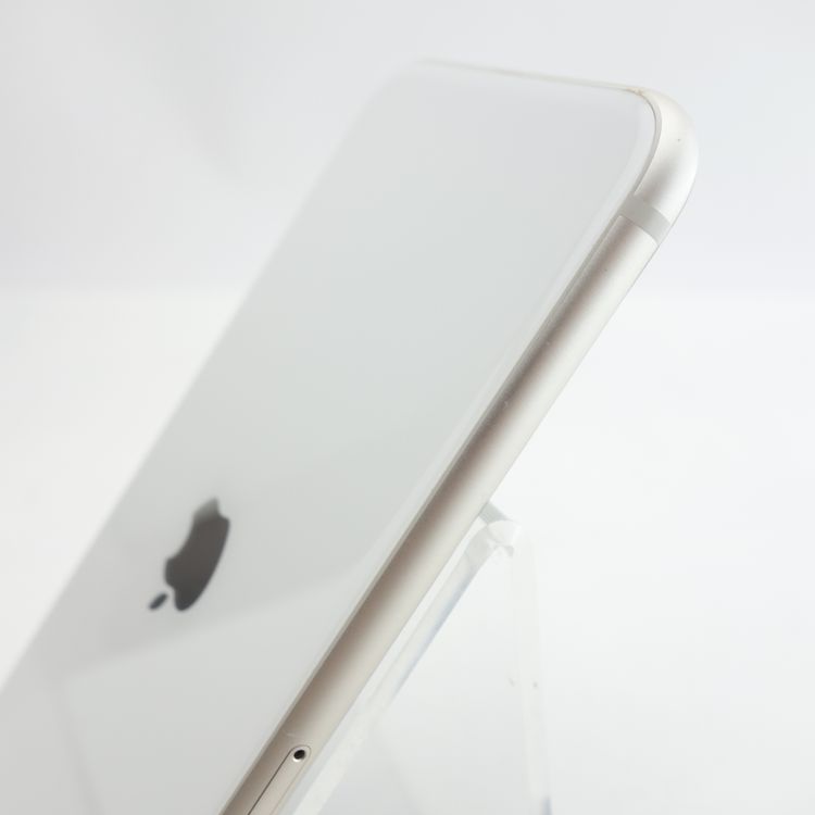 ��SIM�ե꡼��iPhoneSE3 64GB �������饤�� ����90�� �������¡�