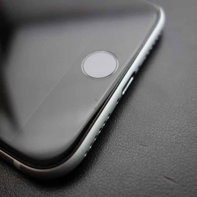 ��SIM�ե꡼��iPhoneSE2 128GB �ۥ磻�� ����100�� �������¡�