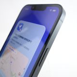 ��SIM�ե꡼��iPhone16e 128GB �֥�å� ����100�� ���������ݾ�