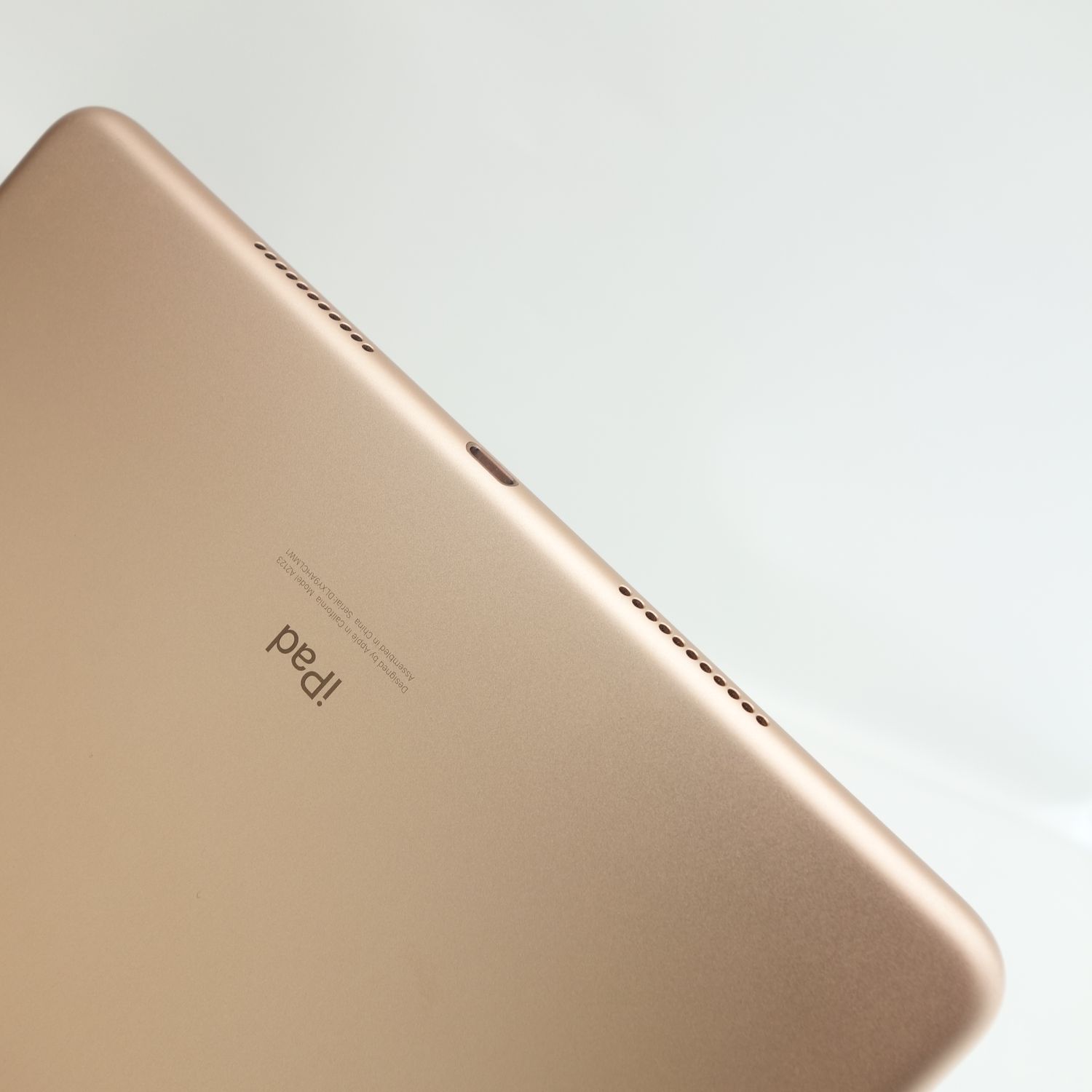 ムスビー｜【10.5インチ】iPad Air 3 64GB ゴールド 電池91％ 訳あり  