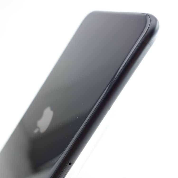 ��SIM�ե꡼��iPhoneSE2 64GB �֥�å� ����96�� �������¡�