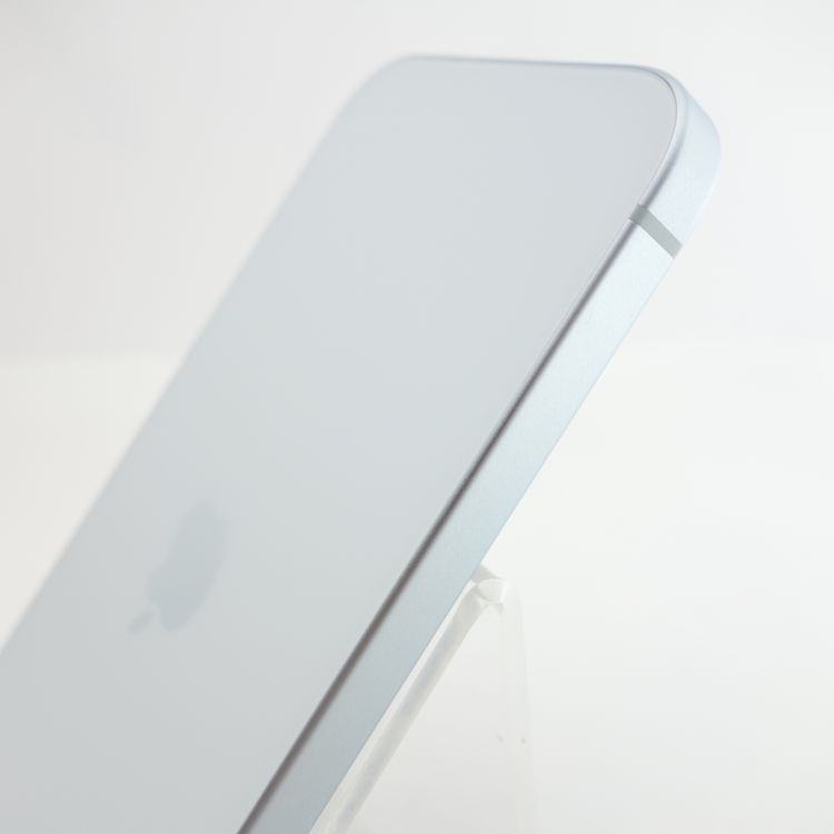 ��SIM�ե꡼��iPhone15 128GB �֥롼 ����96% �������¡�