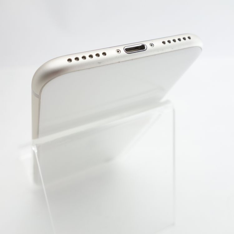 ��SIM�ե꡼��iPhoneSE3 128GB �������饤�� ����88�� �������¡�