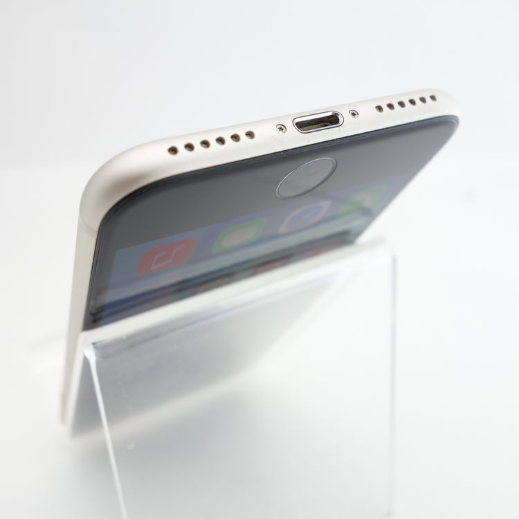 ��SIM�ե꡼��iPhoneSE3 64GB �������饤�� ����88�� �������¡�