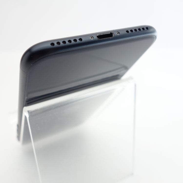 ��SIM�ե꡼��iPhoneSE3 64GB �ߥåɥʥ��� ����97�� �������¡�