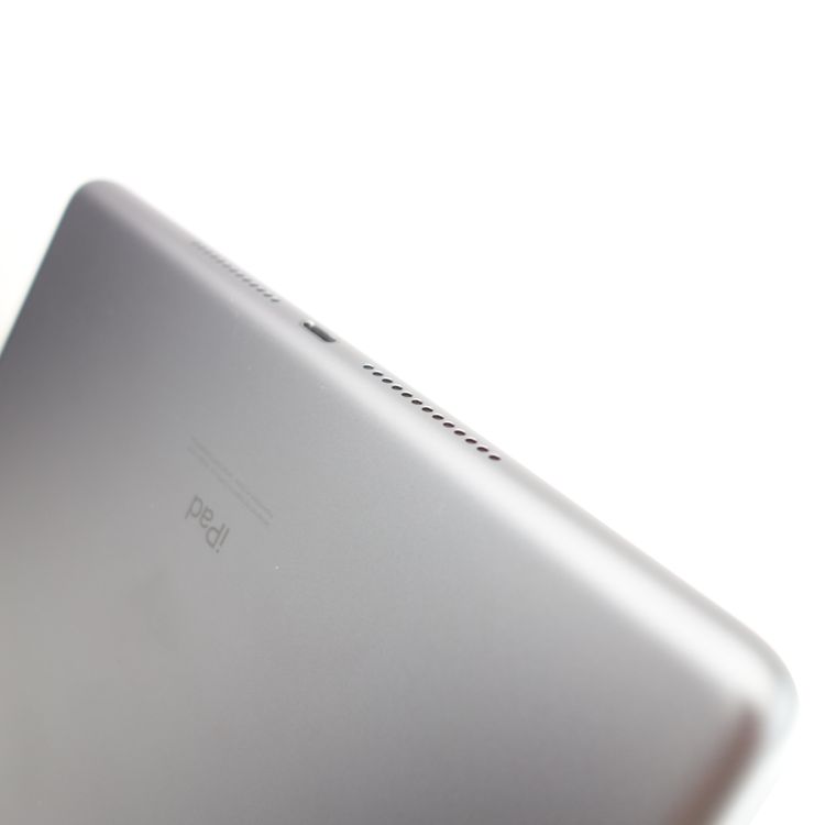��10.2�������iPad ��7���� 32GB ���ڡ������쥤 ����93�� Wi-Fi��ǥ�