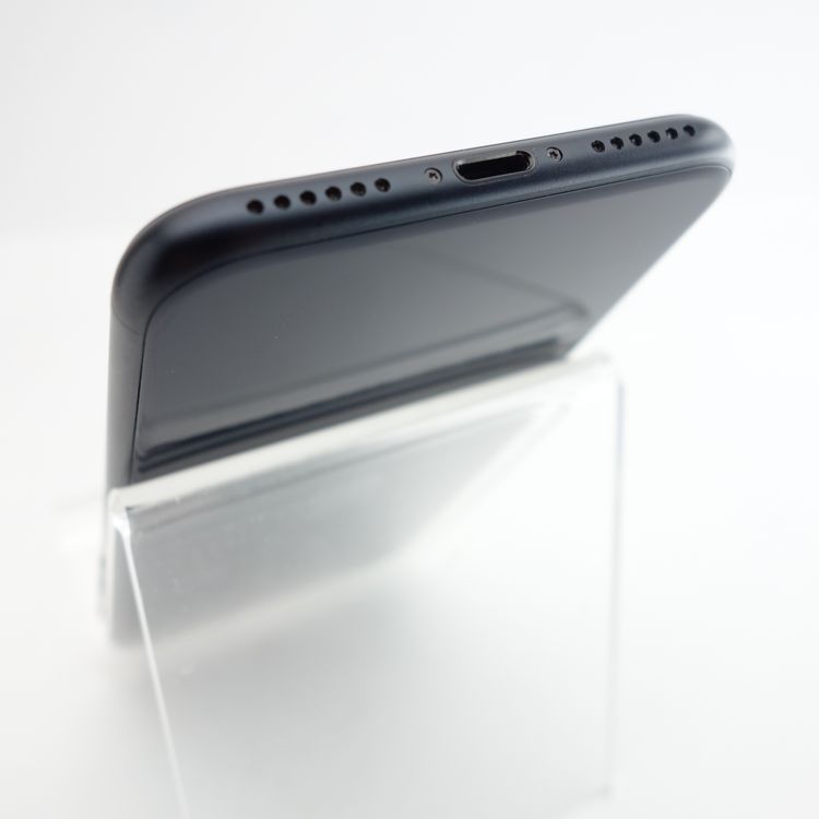 ��SIM�ե꡼��iPhoneSE3 64GB �ߥåɥʥ��� ����85�� �������¡�