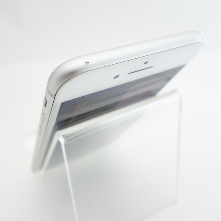 ��SIM�ե꡼��iPhone8 64GB ����С� ����100�� �������¡�