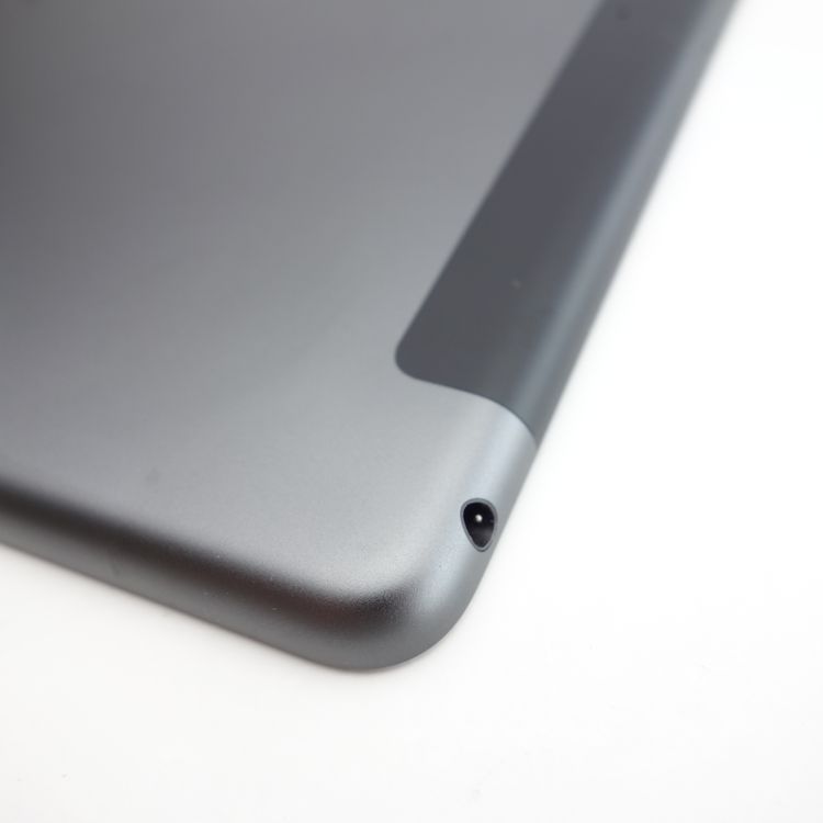 ��10.2�������iPad ��8���� 32GB ���ڡ������쥤 ����93�� SIM�ե꡼