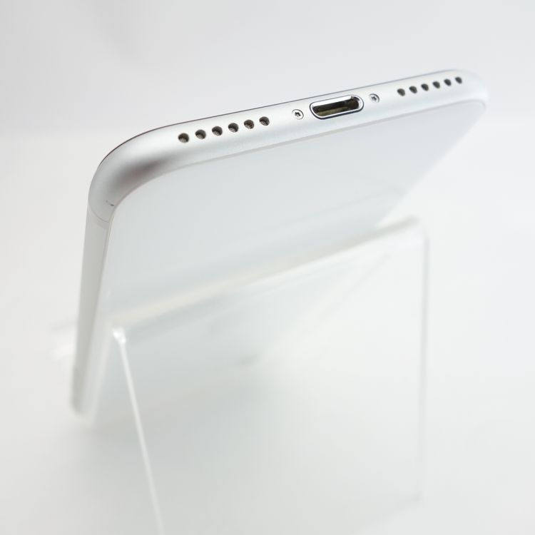 ��SIM�ե꡼��iPhoneSE2 128GB �ۥ磻�� ����100�� �������¡�