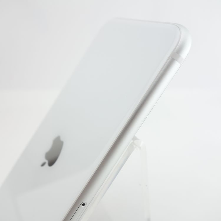 ��SIM�ե꡼��iPhoneSE2 64GB �ۥ磻�� ����100�� Apple���ȥ���