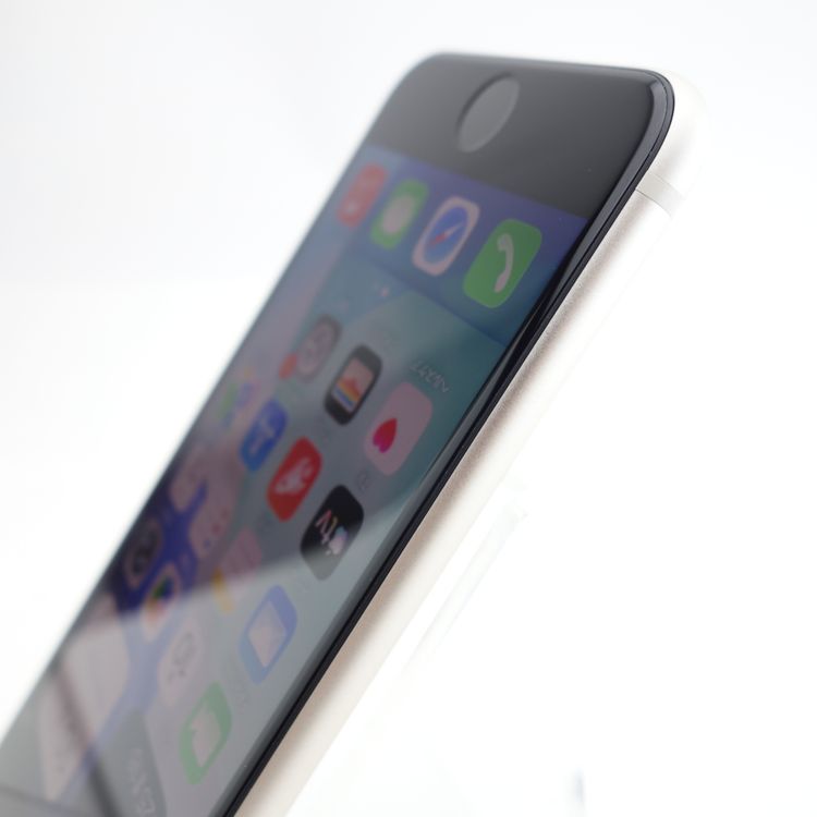 ��SIM�ե꡼��iPhoneSE3 64GB �������饤�� ����97�� �������¡�