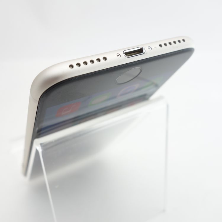 ��SIM�ե꡼��iPhoneSE3 128GB �������饤�� ����82�� �������¡�