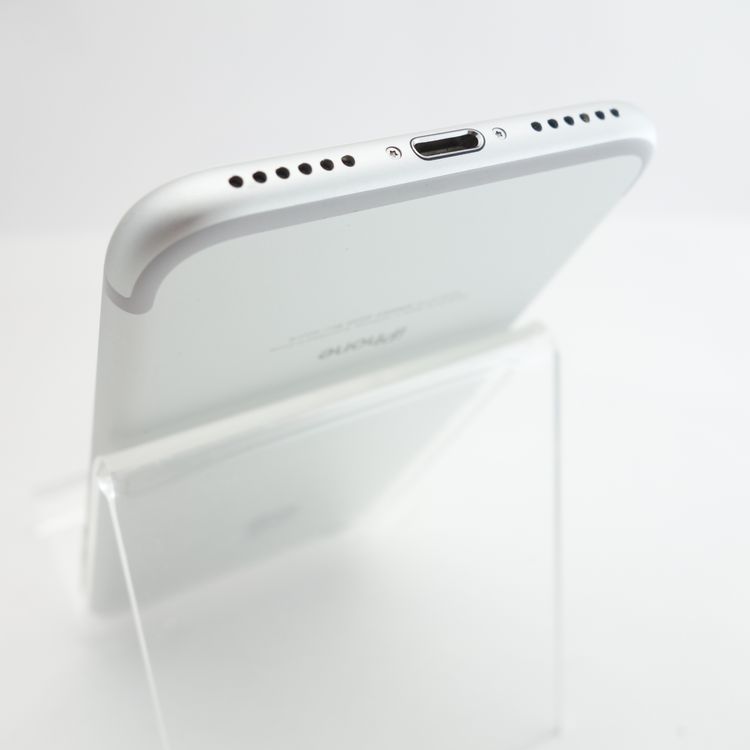 ��SIM�ե꡼��iPhone7 32GB ����С� ����96�� �������¡�