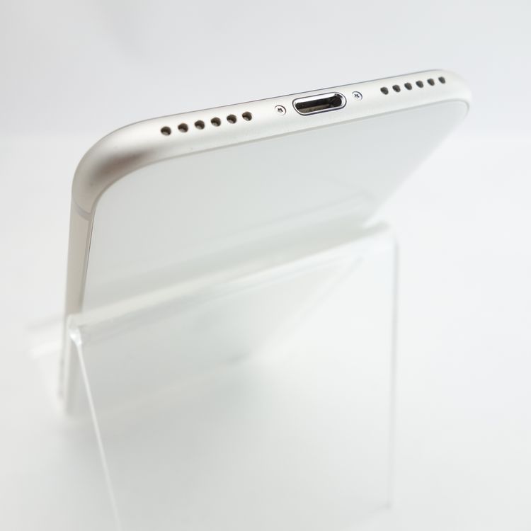 ��SIM�ե꡼��iPhoneSE3 128GB �������饤�� ����100�� �������¡�