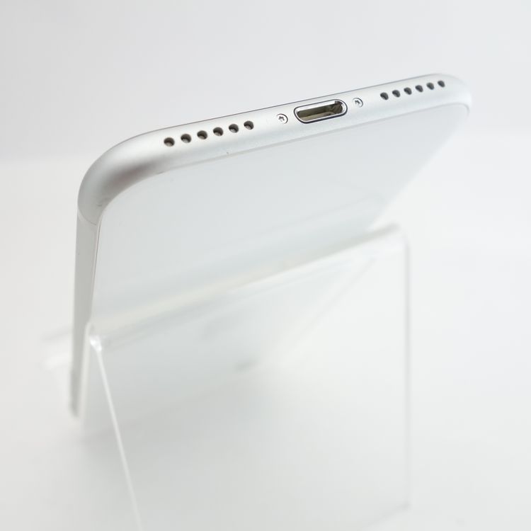 ��SIM�ե꡼��iPhoneSE2 64GB �ۥ磻�� ����94�� �������¡�
