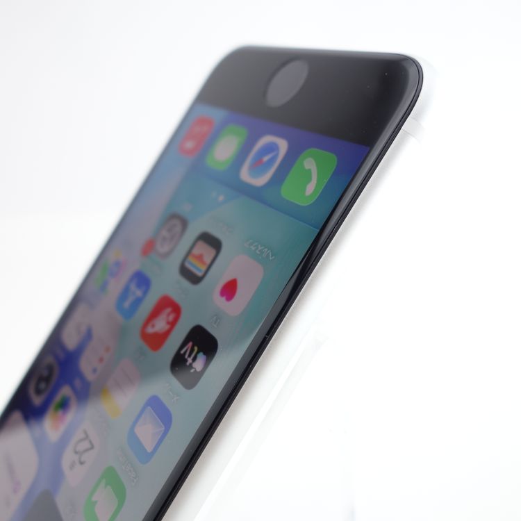 ��SIM�ե꡼��iPhoneSE2 64GB �ۥ磻�� ����93�� �������¡�