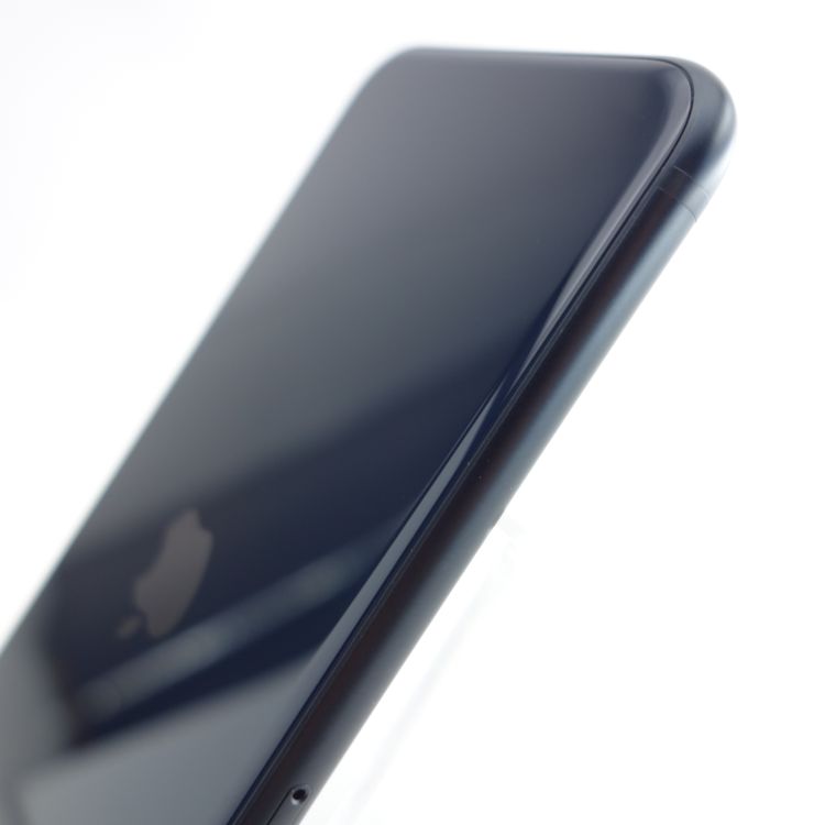 ��SIM�ե꡼��iPhoneSE3 128GB �ߥåɥʥ��� ����84�� �������¡�