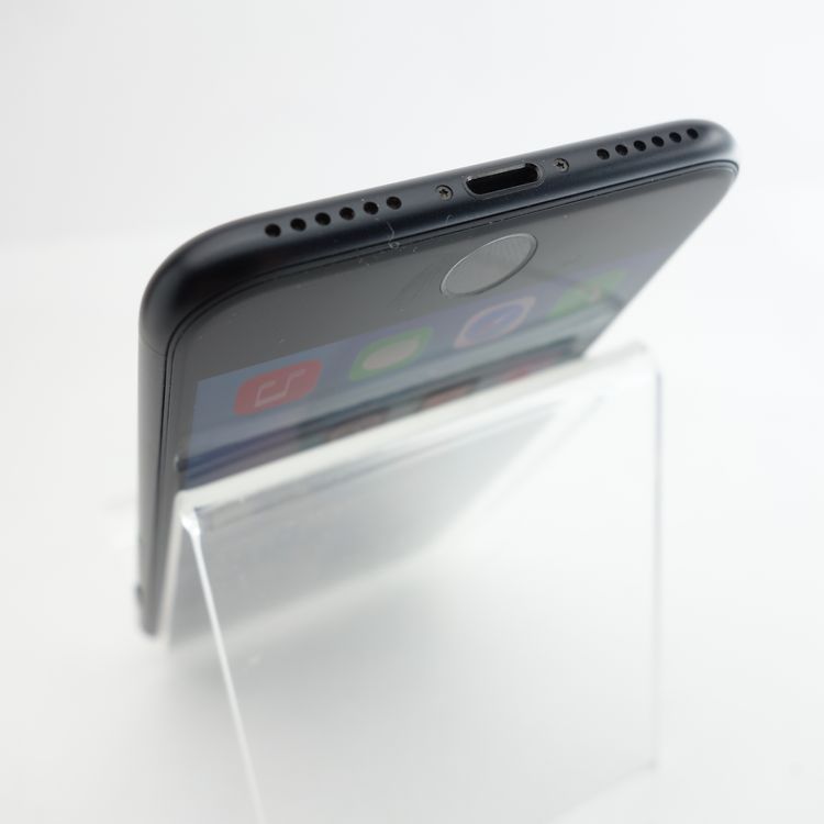 ��SIM�ե꡼��iPhoneSE2 64GB �֥�å� ����94�� �������¡�