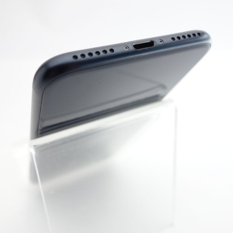 ��SIM�ե꡼��iPhoneSE3 64GB �ߥåɥʥ��� ����90�� �������¡�