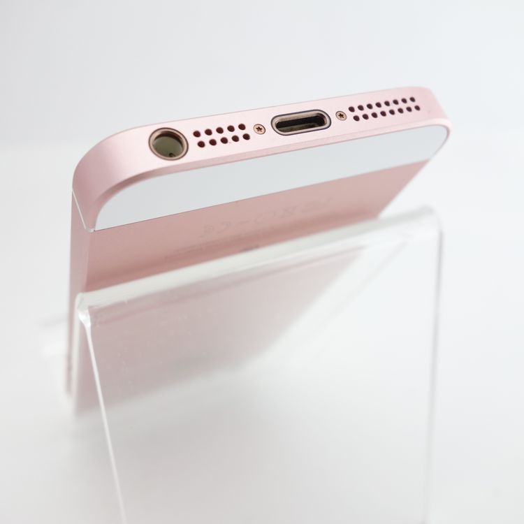 ��SIM�ե꡼��iPhoneSE 32GB ������������� ����86�� �������¡�