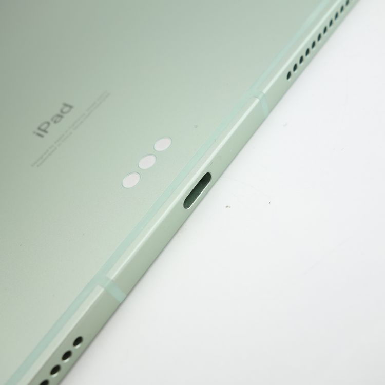 ��11�������iPad Air ��4���� 256GB ���꡼�� ����97�� SIM�ե꡼