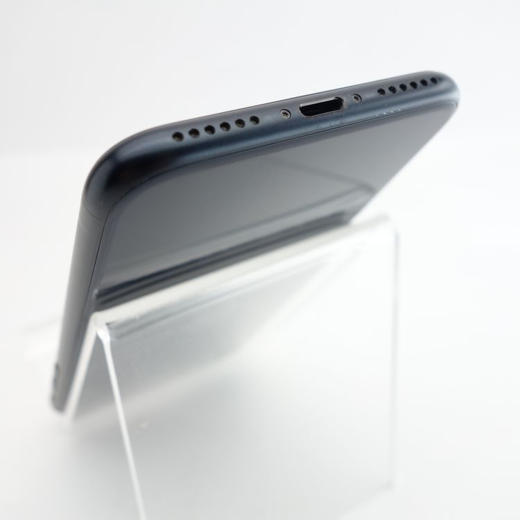 ��SIM�ե꡼��iPhoneSE3 64GB �ߥåɥʥ��� ����83�� �������¡�
