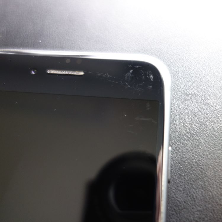 ��SIM�ե꡼��iPhone8 64GB ���ڡ������쥤 ����100�� �������¡�