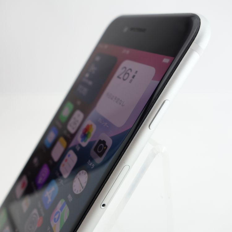 ��SIM�ե꡼��iPhoneSE2 64GB �ۥ磻�� ����83�� �������¡�