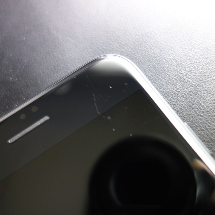 ��SIM�ե꡼��iPhoneSE3 64GB �ߥåɥʥ��� ����88�� �������¡�