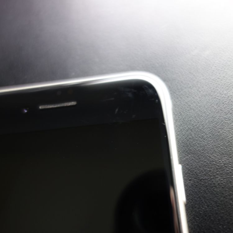 ��SIM�ե꡼��iPhoneSE3 64GB �������饤�� ����96�� �������¡�