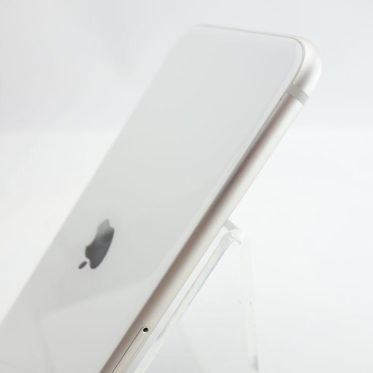 ��SIM�ե꡼��iPhoneSE3 64GB �������饤�� ����87�� �������¡�