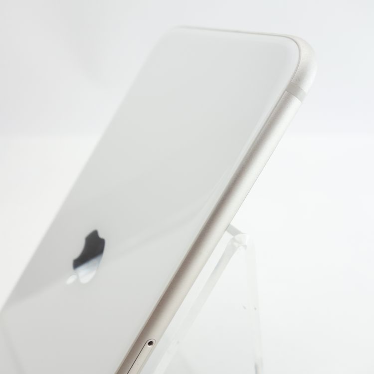 ��SIM�ե꡼��iPhoneSE3 64GB �������饤�� ����88�� �������¡�