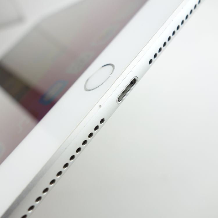 ��9.7�������iPad ��6���� 32GB ����С� ����89% SIM�ե꡼