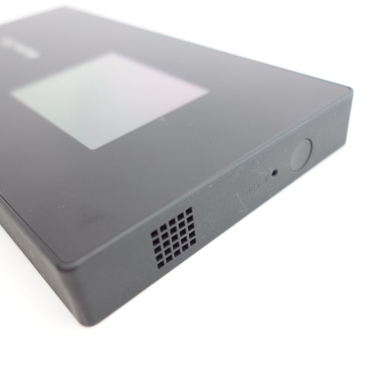 ��SIM�ե꡼��Wi-Fi STATION SH-52A �֥�å� ���������ݾ�