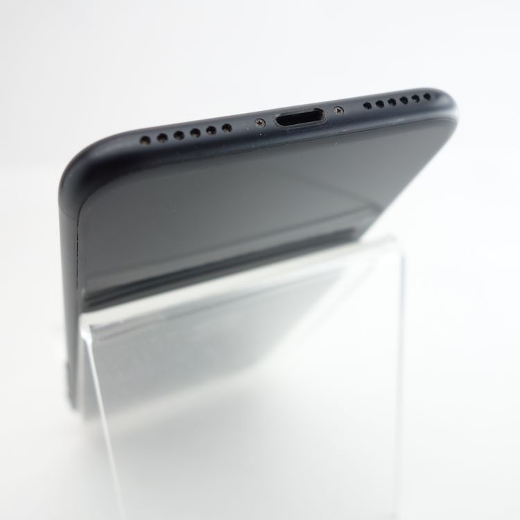 ��SIM�ե꡼��iPhoneSE2 64GB �֥�å� ����95�� �������¡�