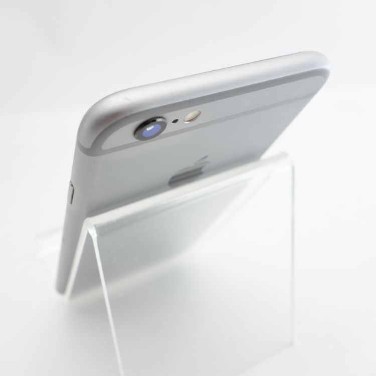 ��SIM�ե꡼��iPhone6S 32GB ���ڡ������쥤 ����100�� �������¡�