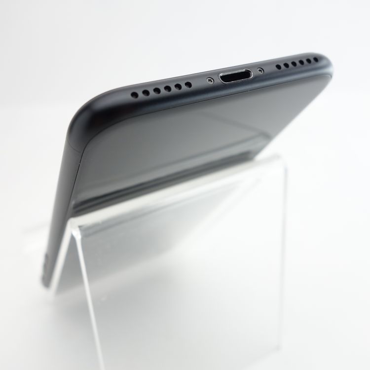 ��SIM�ե꡼��iPhoneSE2 64GB �֥�å� ����85�� �������¡�