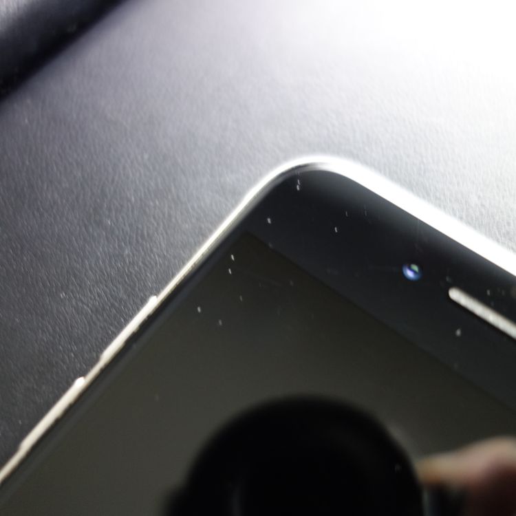 ��SIM�ե꡼��iPhoneSE3 64GB �������饤�� ����83�� Apple���ȥ���