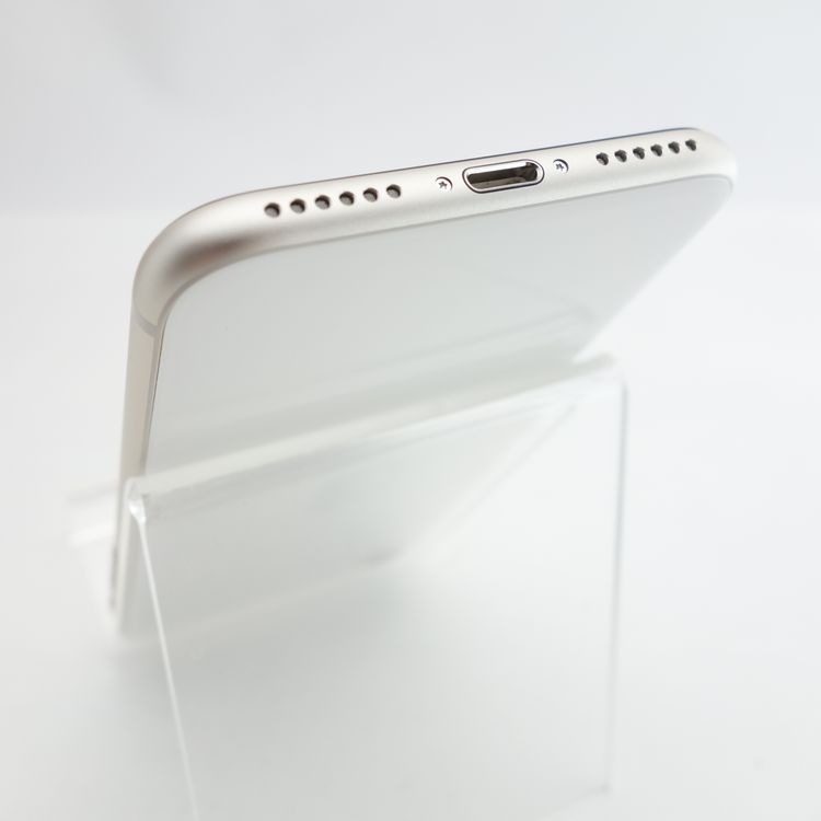 ��SIM�ե꡼��iPhoneSE3 64GB �������饤�� ����100�� �������¡�