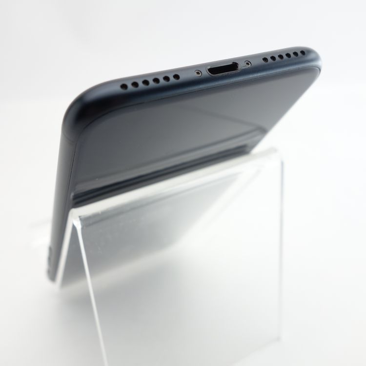 ��SIM�ե꡼��iPhoneSE3 64GB �ߥåɥʥ��� ����94�� �������¡�