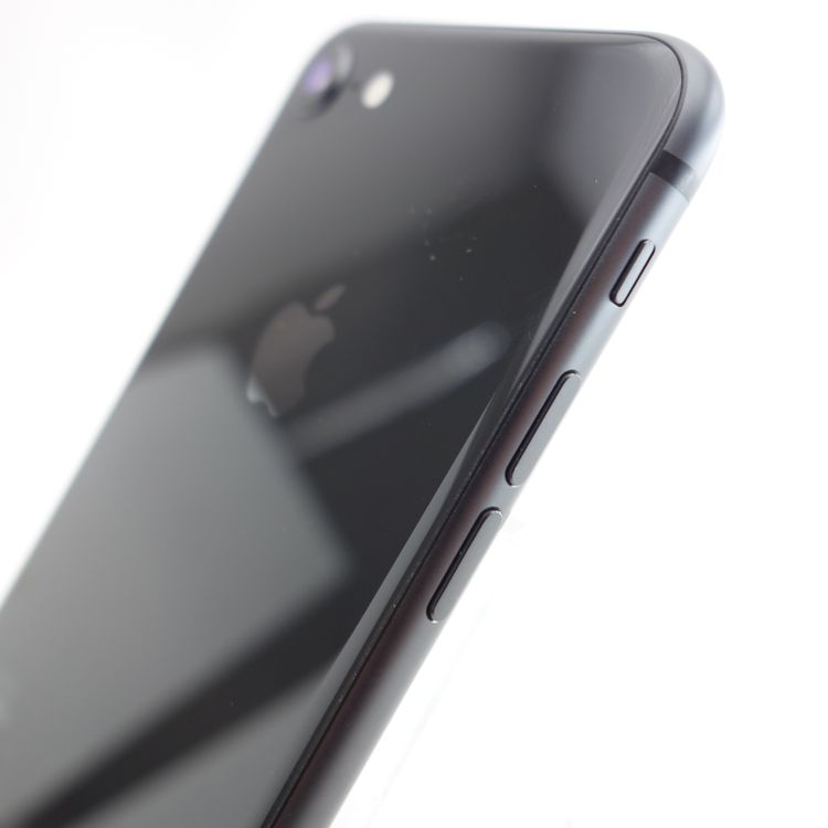��SIM�ե꡼��iPhone8 64GB ���ڡ������쥤 ����100�� �������¡�