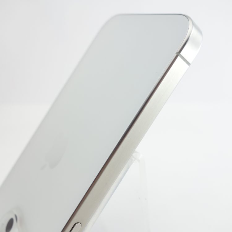 ��SIM�ե꡼��iPhone15 Pro 256GB �ۥ磻�ȥ����˥��� ����88�� ���ȥ���