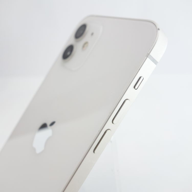 ��SIM�ե꡼��iPhone12 64GB �ۥ磻�� ����88�� �������¡�