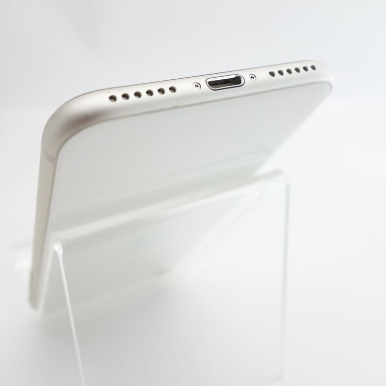 ��SIM�ե꡼��iPhoneSE3 64GB �������饤�� ����92�� �������¡�