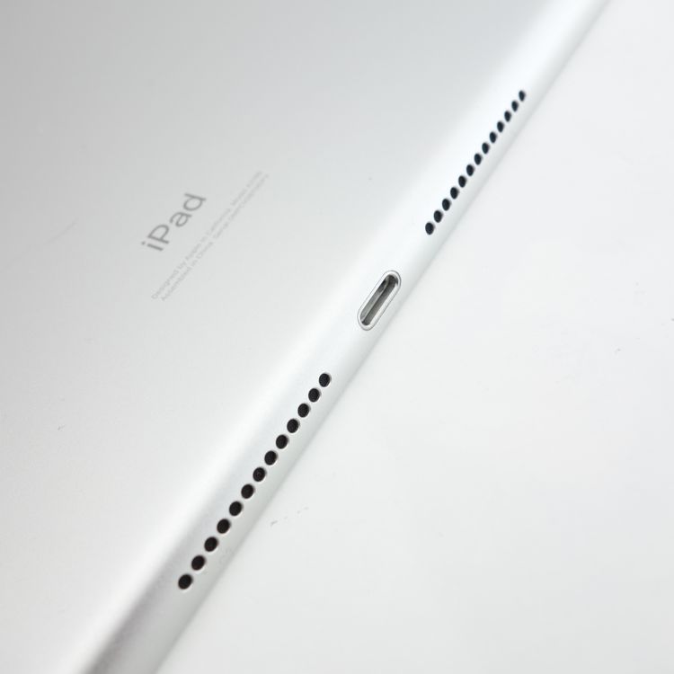 ��10.2�������iPad ��7���� 32GB ����С� ����92�� SIM�ե꡼