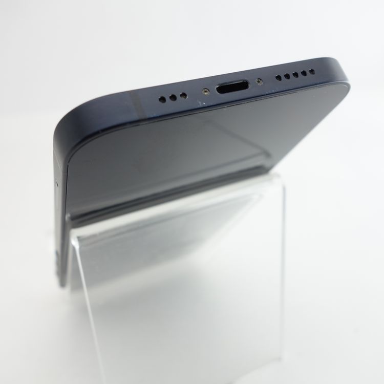 ��SIM�ե꡼��iPhone12 64GB �֥�å� ����84�� �������¡�