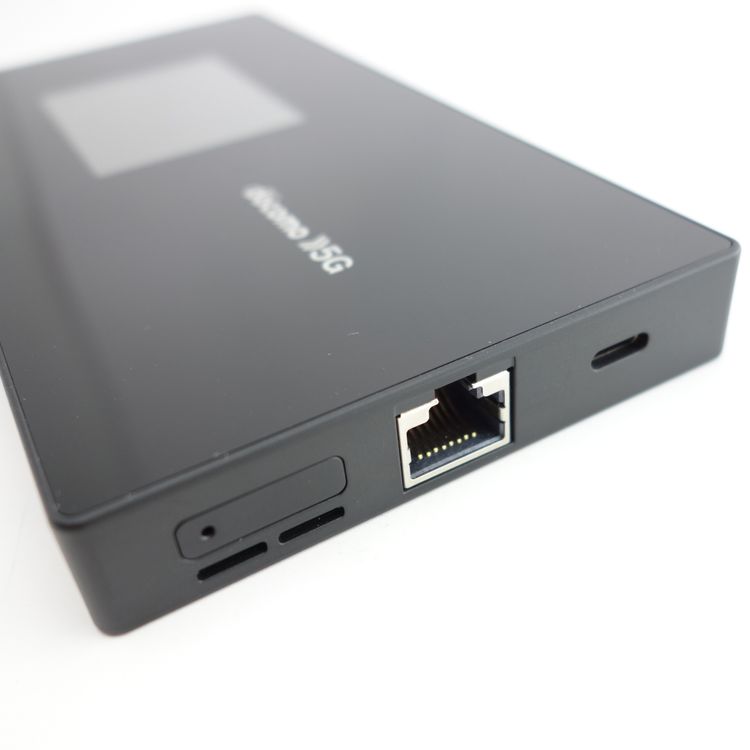 ��SIM�ե꡼��Wi-Fi STATION SH-52A �֥�å� ���������ݾ�